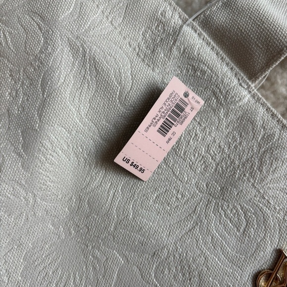Victoria Secret White Floral Square Bag, New with Tags - Picture 5 of 9